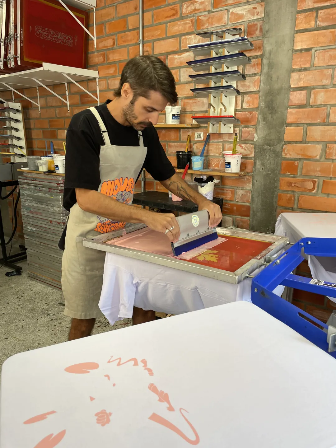 silktv_academy_lab_g_nesis_curso_mouse_serigrafia_img_6