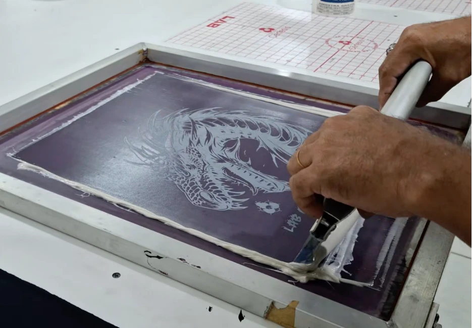 lab_g_nesis_silktv_rafael_roan_nascimento_rocha_serigrafia_aul_o_estampas_de_outra_dimens_o_nascimento_estampas_27