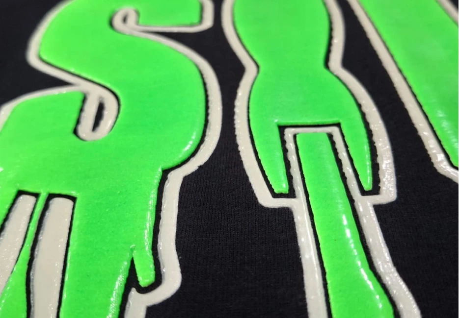 lab_g_nesis_silktv_rafael_roan_nascimento_rocha_serigrafia_aul_o_estampas_de_outra_dimens_o_nascimento_estampas_8_1x